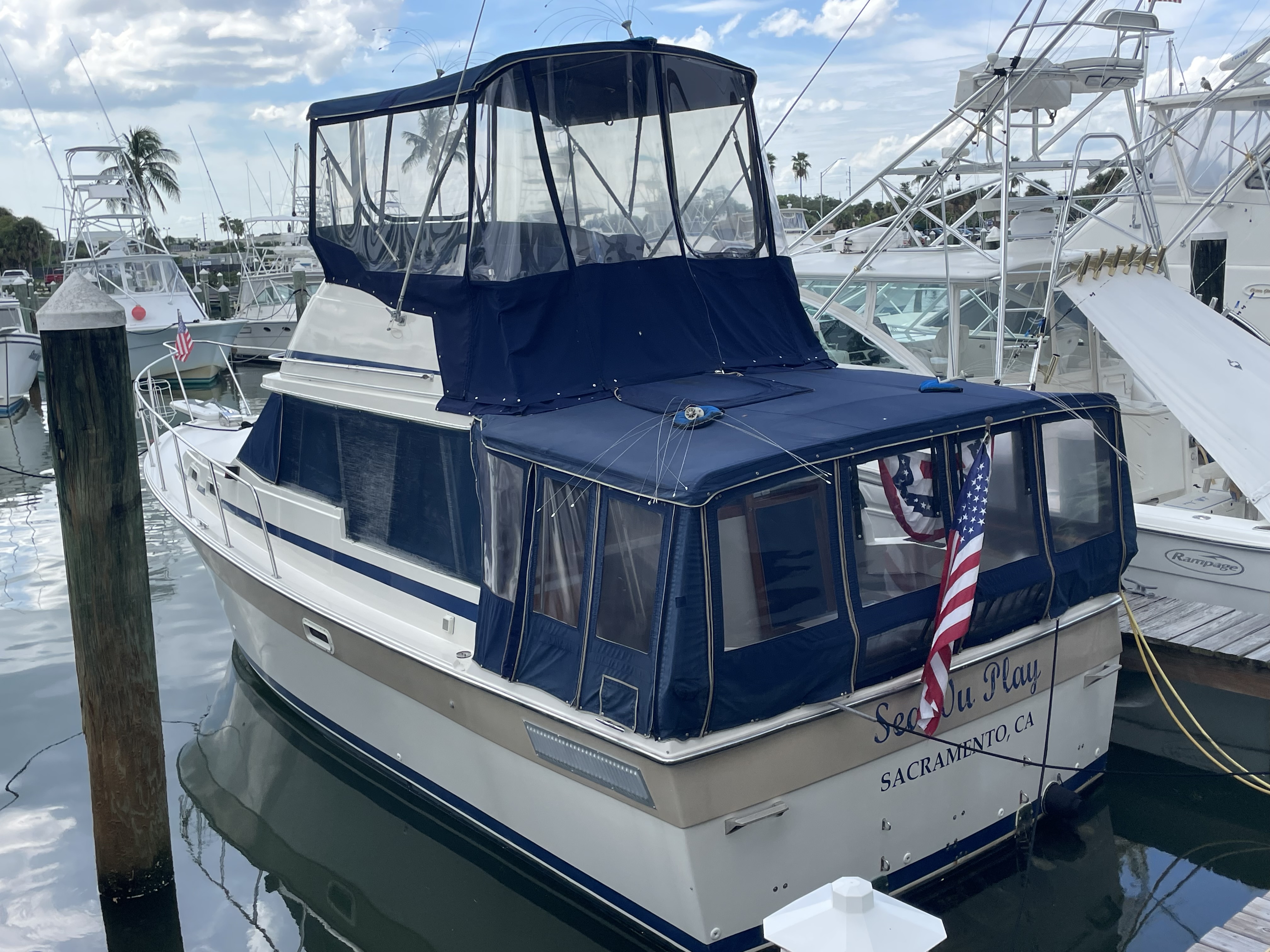 Used 1983 Bayliner Explorer 3270, 34950 Fort Pierce - Boat Trader