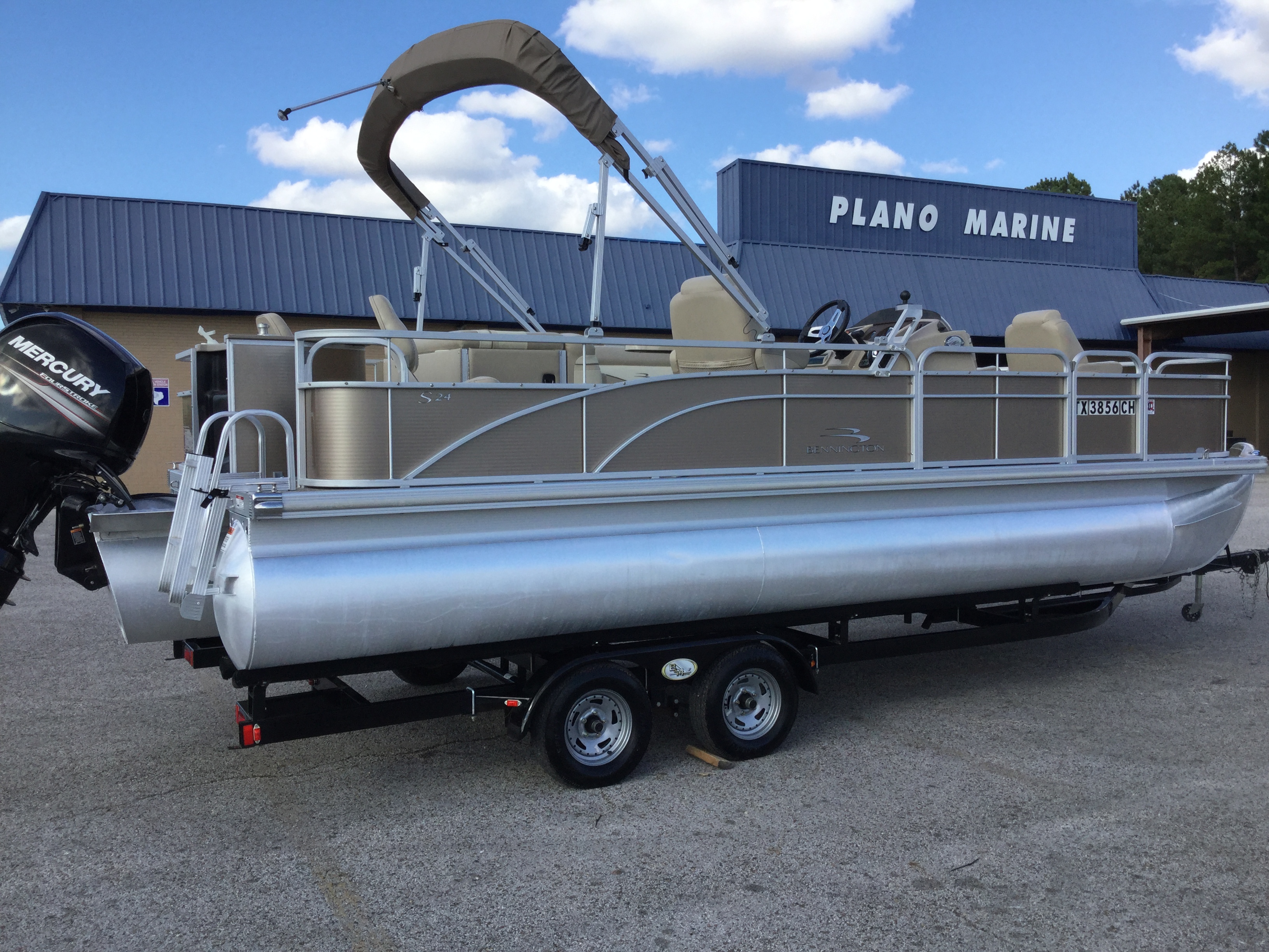 Used 2014 Bennington SF24”, 39110 Madison - Boat Trader
