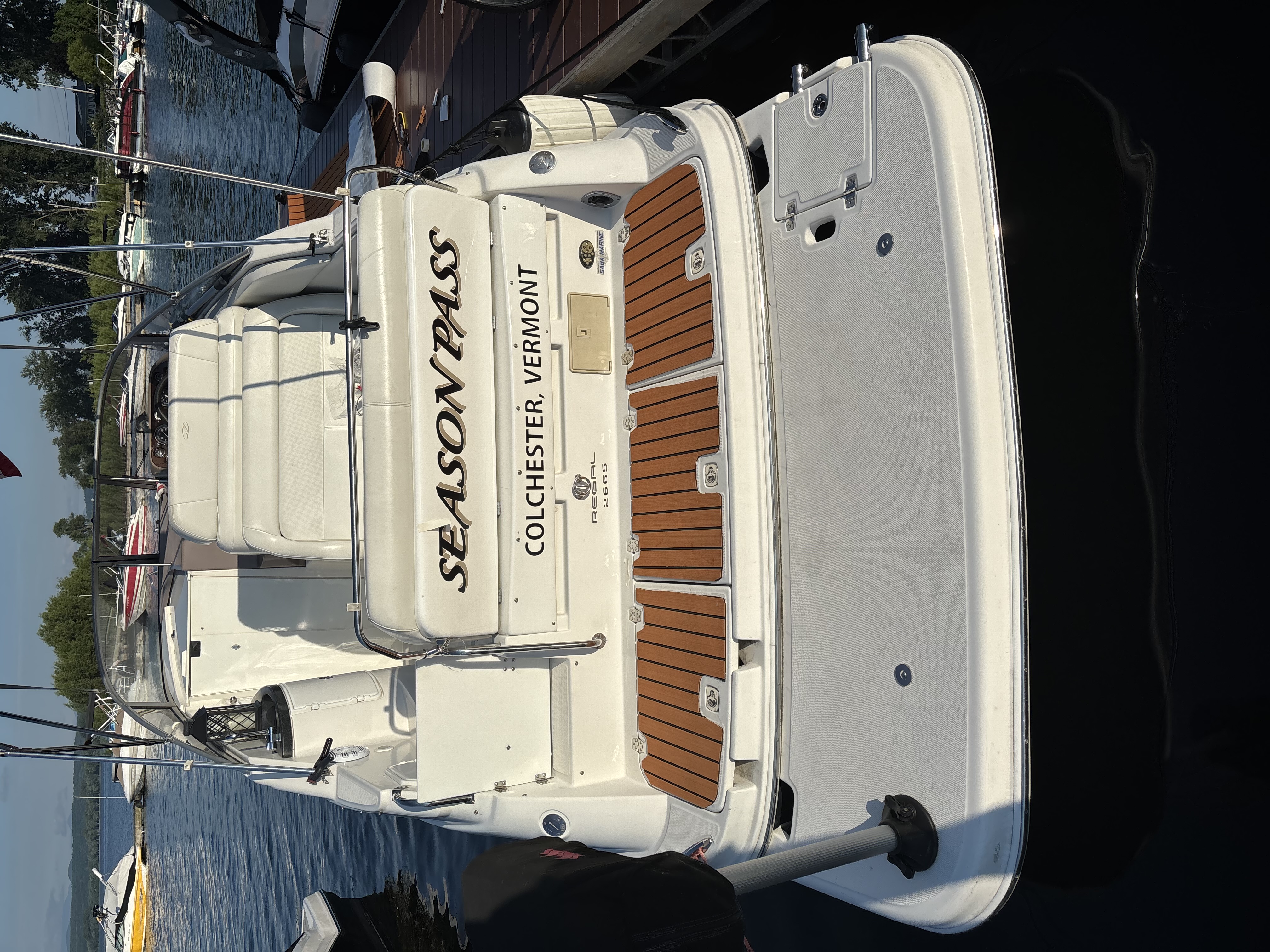 Used 2003 Regal Commodore 2665, 05468 Milton - Boat Trader