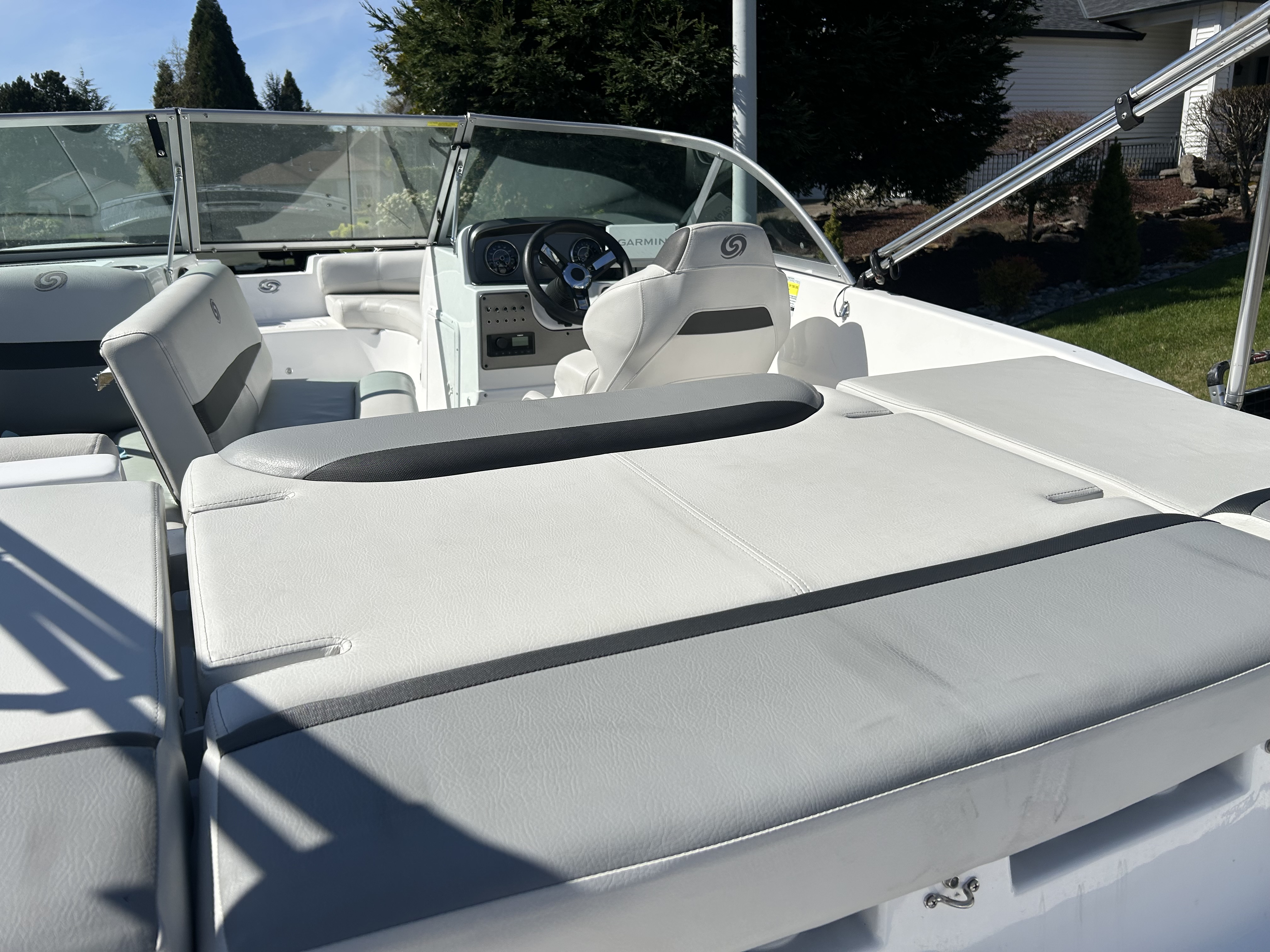 Used 2022 Hurricane Sun Deck 187, 98683 Vancouver - Boat Trader