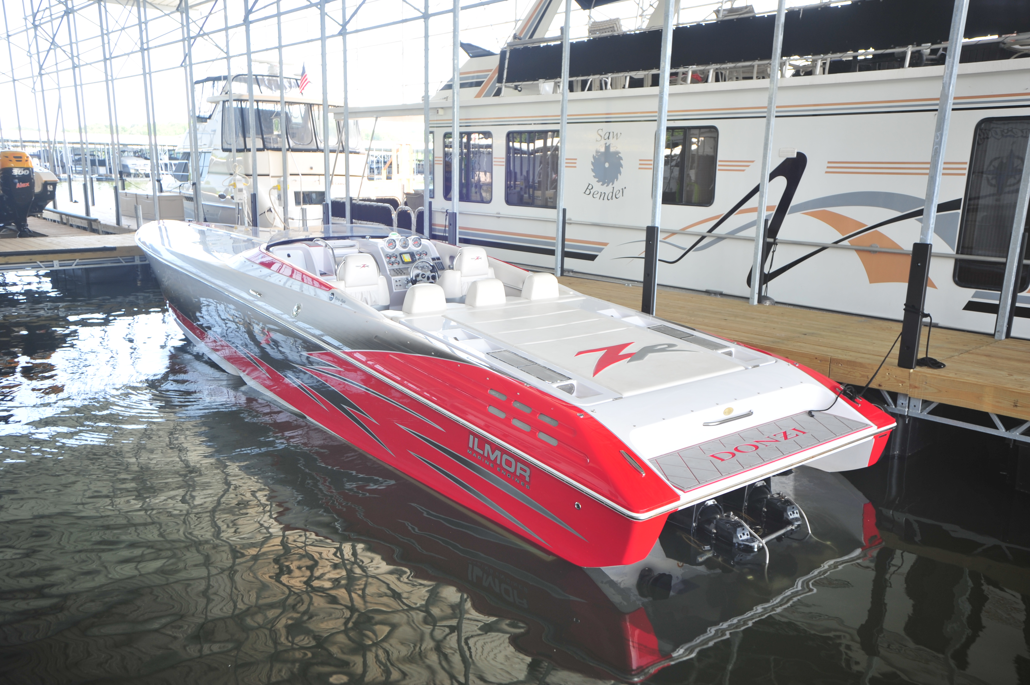 donzi cigarette boat Fastest Powerboats - 43 ZR / Poker Run - Not for beginners Used 2006 Donzi 38 ZR,